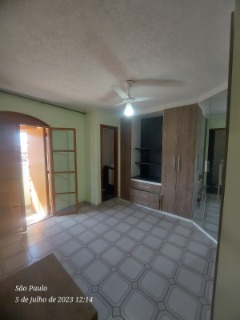 Casa para alugar com 3 quartos, 100m² - Foto 13