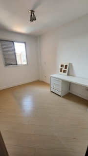 Apartamento à venda com 2 quartos, 68m² - Foto 8