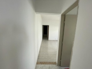 Casa à venda com 2 quartos, 124m² - Foto 2