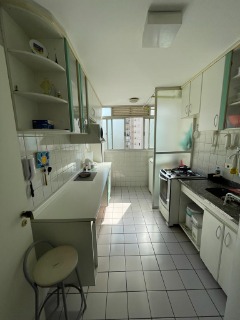 Apartamento à venda com 2 quartos, 58m² - Foto 4