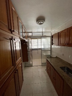 Apartamento à venda com 2 quartos, 56m² - Foto 2