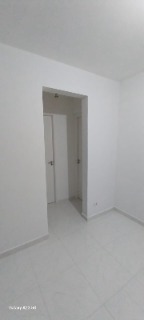 Apartamento à venda com 2 quartos, 45m² - Foto 2