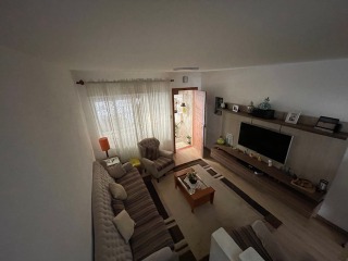 Casa à venda com 2 quartos, 172m² - Foto 1