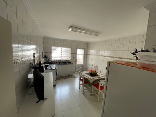 Casa à venda com 2 quartos, 172m² - Foto 16