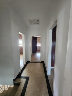 Casa à venda com 3 quartos, 234m² - Foto 11