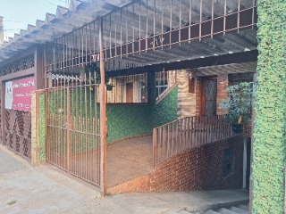 Casa à venda com 3 quartos, 300m² - Foto 62