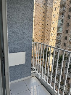 Apartamento à venda com 2 quartos, 47m² - Foto 2