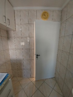 Apartamento à venda com 2 quartos, 64m² - Foto 9