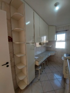 Apartamento à venda com 2 quartos, 64m² - Foto 10