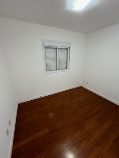 Apartamento para alugar com 2 quartos, 63m² - Foto 12