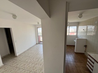 Apartamento à venda com 2 quartos, 53m² - Foto 3