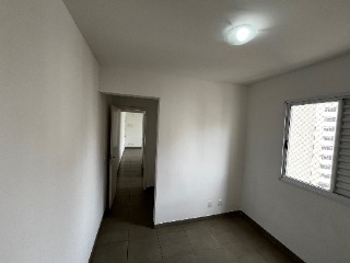 Apartamento para alugar com 2 quartos, 52m² - Foto 14