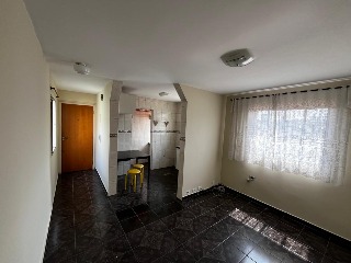 Apartamento para alugar com 2 quartos, 55m² - Foto 2