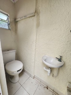 Casa para alugar com 2 quartos, 130m² - Foto 5