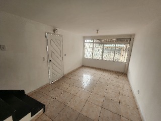 Sobrado à venda com 3 quartos, 120m² - Foto 1