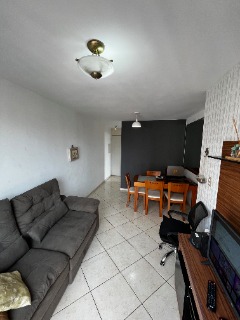 Apartamento à venda com 3 quartos, 64m² - Foto 2