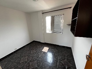 Apartamento para alugar com 2 quartos, 55m² - Foto 7