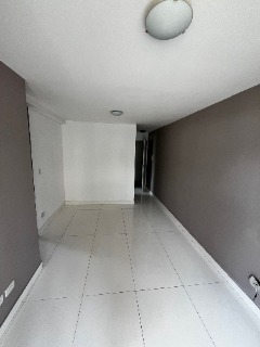 Apartamento à venda com 2 quartos, 48m² - Foto 2