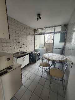 Apartamento à venda com 2 quartos, 60m² - Foto 9