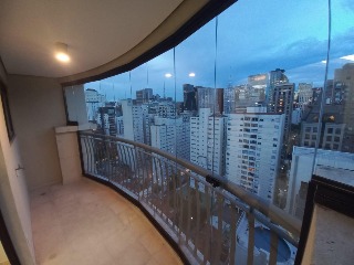 Apartamento para alugar com 2 quartos, 90m² - Foto 3