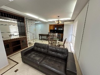 Apartamento para alugar com 2 quartos, 90m² - Foto 8