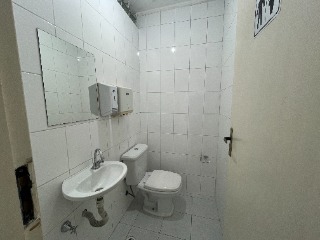 Prédio Inteiro para alugar com 3 quartos, 180m² - Foto 11