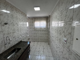 Apartamento à venda com 2 quartos, 55m² - Foto 3