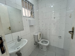 Prédio Inteiro para alugar com 3 quartos, 180m² - Foto 13