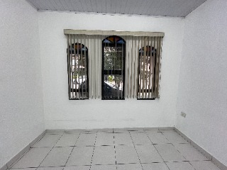 Prédio Inteiro para alugar com 3 quartos, 180m² - Foto 7