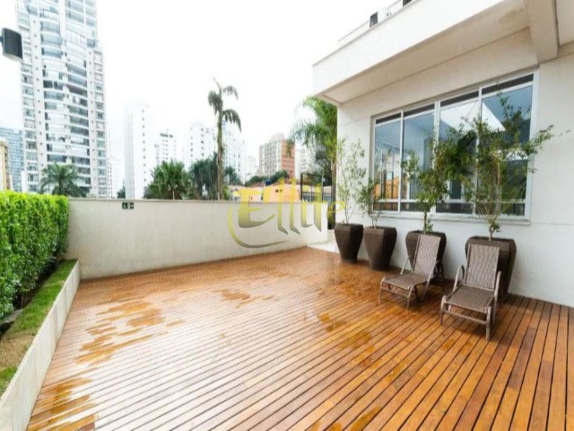 Apartamento para alugar com 1 quarto, 95m² - Foto 20