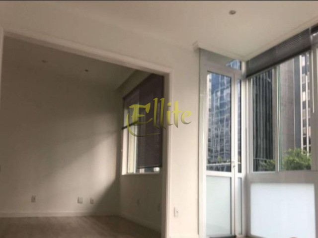 Conjunto Comercial-Sala à venda e aluguel com 1 quarto, 150m² - Foto 4