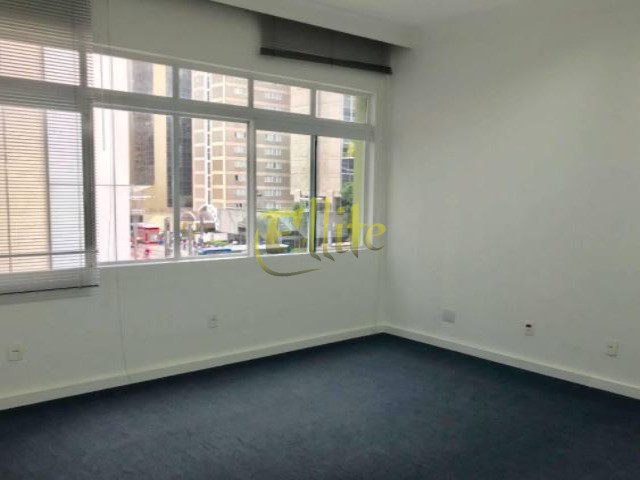 Conjunto Comercial-Sala à venda e aluguel com 1 quarto, 150m² - Foto 11