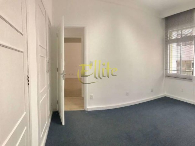 Conjunto Comercial-Sala à venda e aluguel com 1 quarto, 150m² - Foto 12