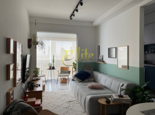 Apartamento à venda com 2 quartos, 65m² - Foto 2