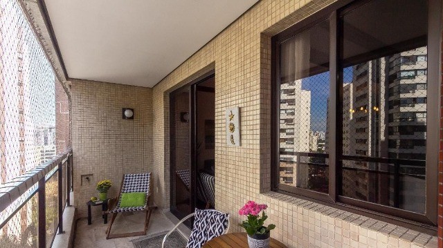 Apartamento para alugar com 3 quartos, 130m² - Foto 12