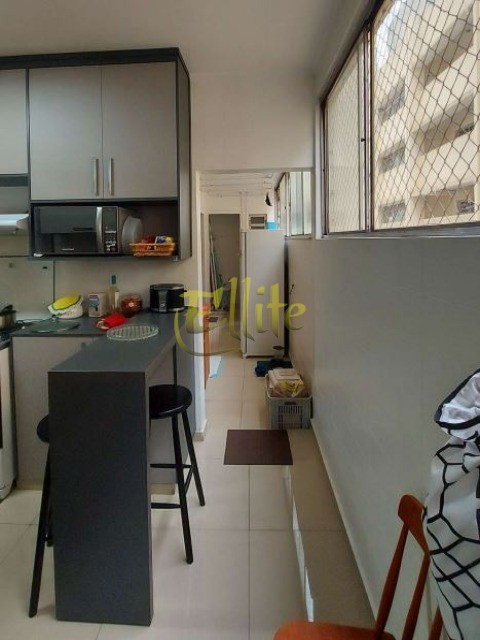 Apartamento à venda com 3 quartos, 157m² - Foto 9