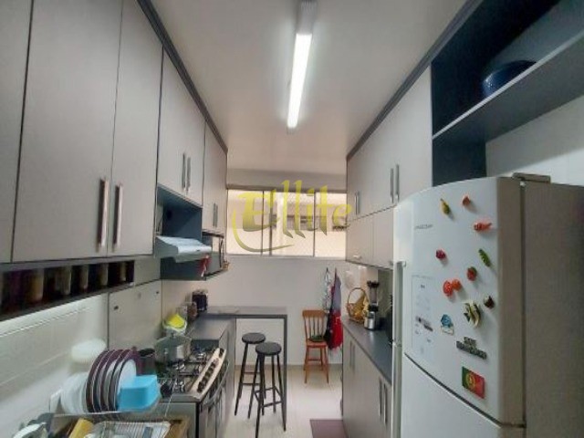 Apartamento à venda com 3 quartos, 157m² - Foto 10