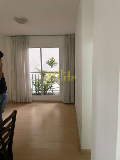 Apartamento para alugar com 1 quarto, 46m² - Foto 4