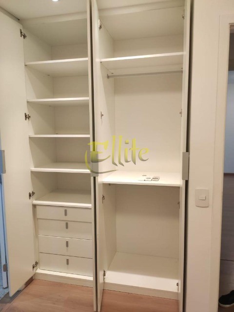 Apartamento para alugar com 2 quartos, 112m² - Foto 12