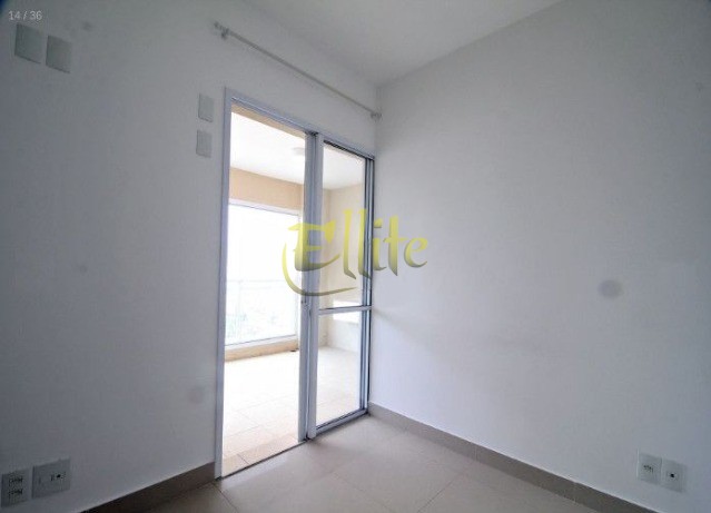 Apartamento para alugar com 2 quartos, 65m² - Foto 13