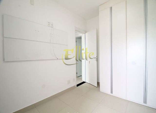 Apartamento para alugar com 2 quartos, 65m² - Foto 15