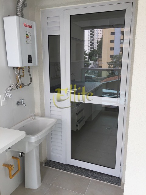 Apartamento para alugar com 2 quartos, 65m² - Foto 11