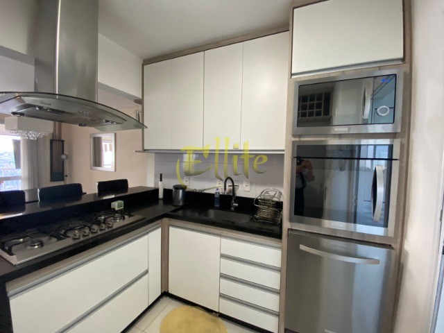 Apartamento à venda com 3 quartos, 117m² - Foto 11