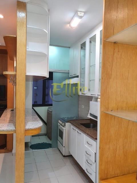 Apartamento para alugar com 1 quarto, 41m² - Foto 12