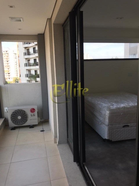 Apartamento para alugar com 1 quarto, 37m² - Foto 11