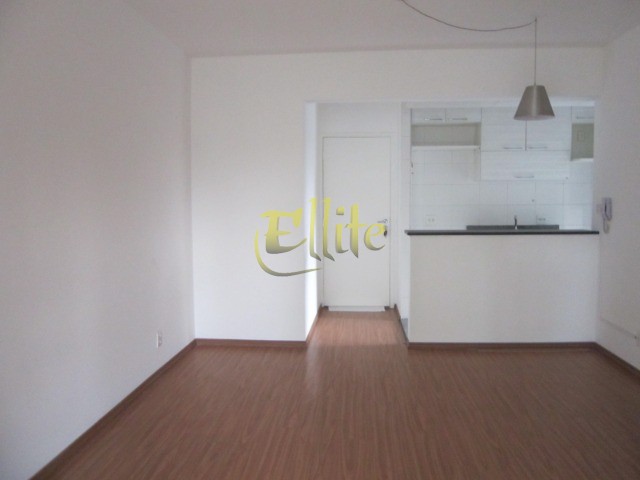 Apartamento à venda com 2 quartos, 75m² - Foto 2