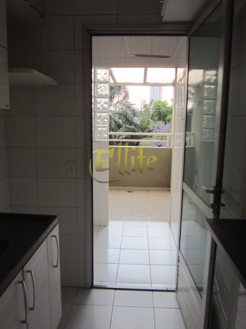 Apartamento à venda com 2 quartos, 75m² - Foto 6