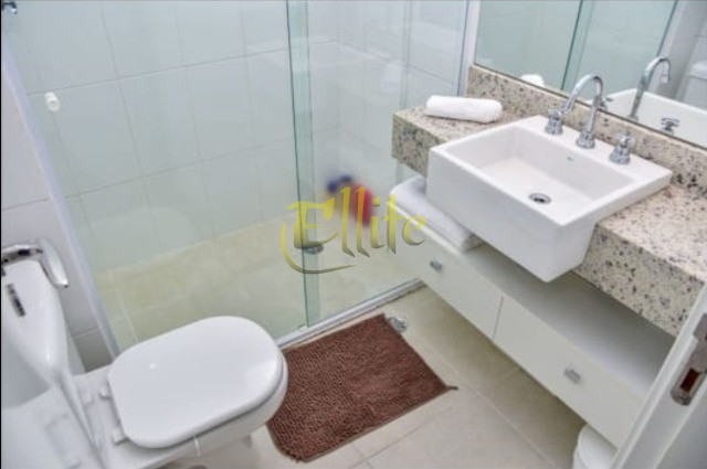 Apartamento à venda com 2 quartos, 80m² - Foto 30