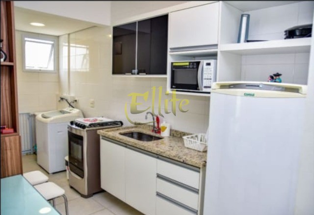 Apartamento à venda com 2 quartos, 80m² - Foto 42