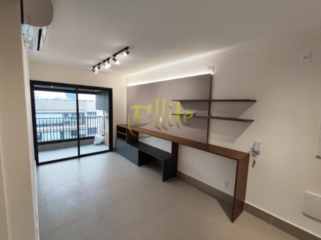 Apartamento para alugar com 1 quarto, 42m² - Foto 4